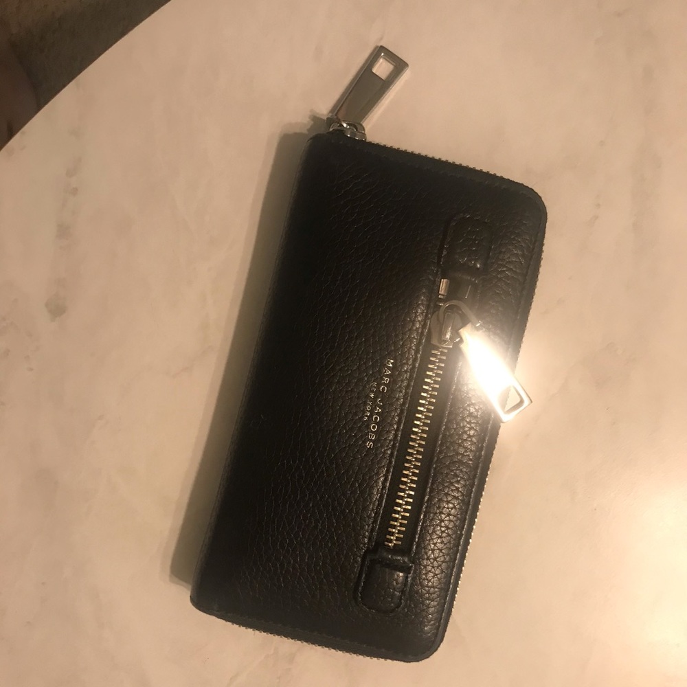 Marc Jacobs wallet